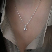Étoile Solitaire Crystal Pendant — Sterling Silver Box Chain